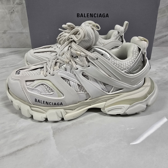 Balenciaga Track Sneakers - Picture 5 of 11